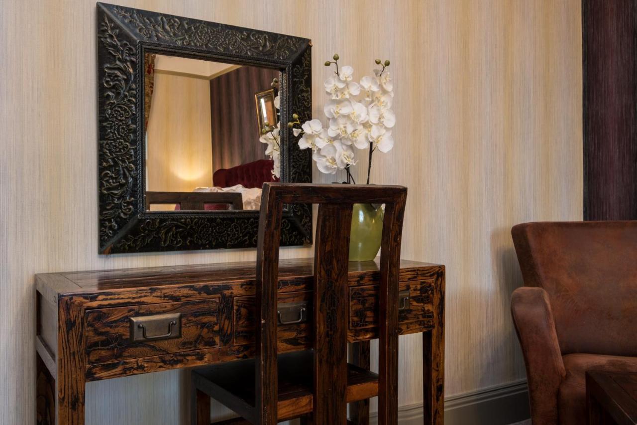The Howbeck & The Retreat Incl Off-Site Health Club And Parking Ev Point Available Уиндермир Экстерьер фото